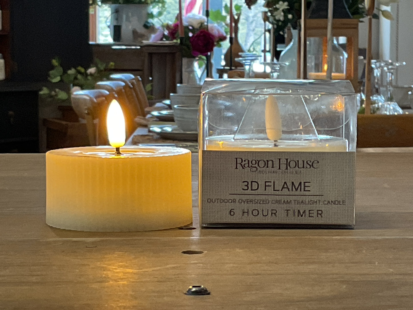 Oversized outdoor flameless tealight candle