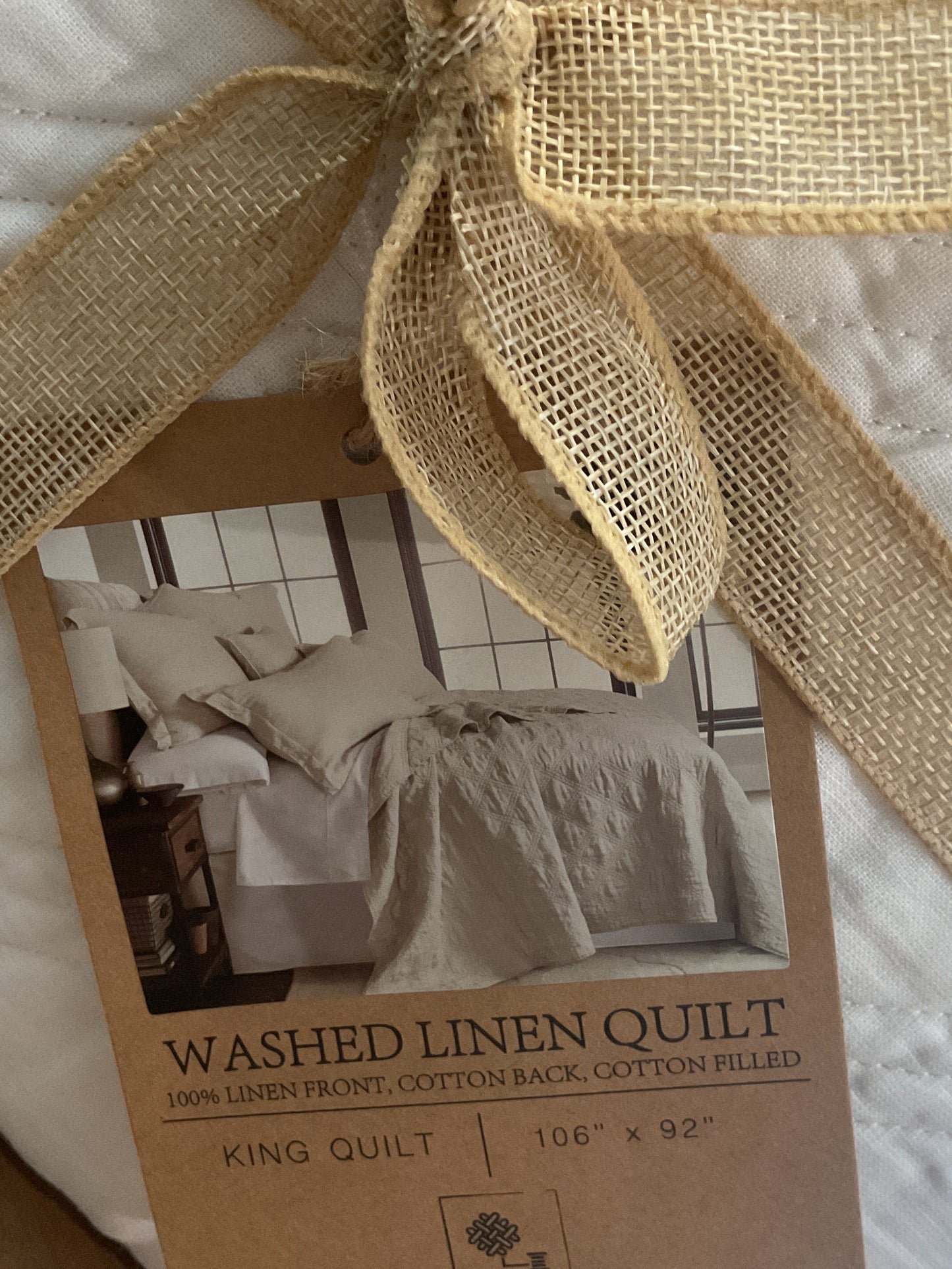 Washed linen quilt, white, king